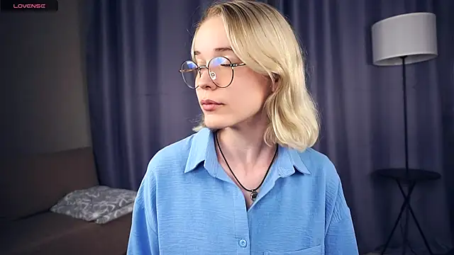 Snapshot of EdaKirkIin chatting on September 8, 4:06 pm EdaKirkIin online show from September 8, 4:06 pm