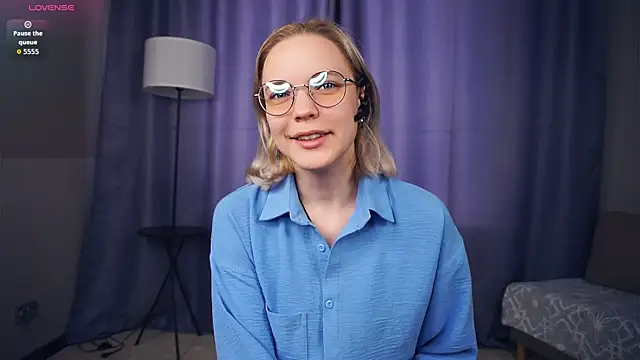 Snapshot of EdaKirkIin chatting on September 16, 6:36 am EdaKirkIin online show from September 16, 6:36 am