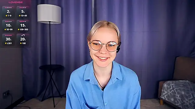 Snapshot of EdaKirkIin chatting on September 25, 6:39 am EdaKirkIin online show from September 25, 6:39 am