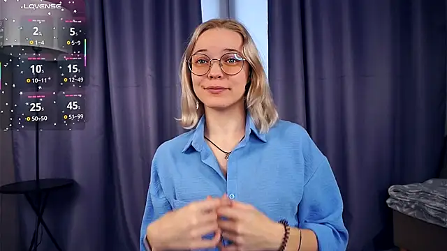 Snapshot of EdaKirkIin chatting on October 23, 5:07 am EdaKirkIin online show from October 23, 5:07 am