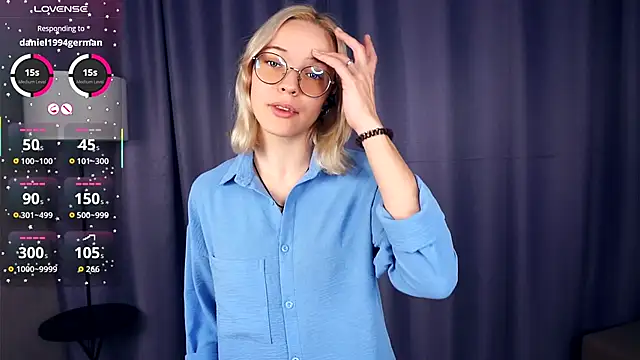 Snapshot of EdaKirkIin chatting on October 25, 5:15 am EdaKirkIin online show from October 25, 5:15 am