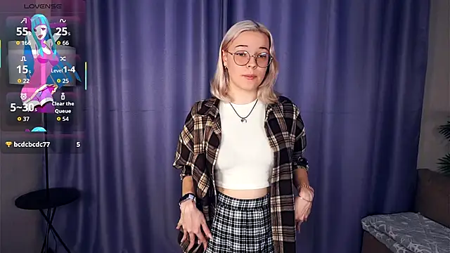 Snapshot of EdaKirkIin chatting on November 23, 6:35 am EdaKirkIin online show from November 23, 6:35 am