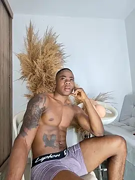 liambolt online show from October 18, 12:50 pm