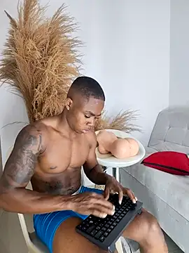 liambolt online show from October 27, 1:09 am