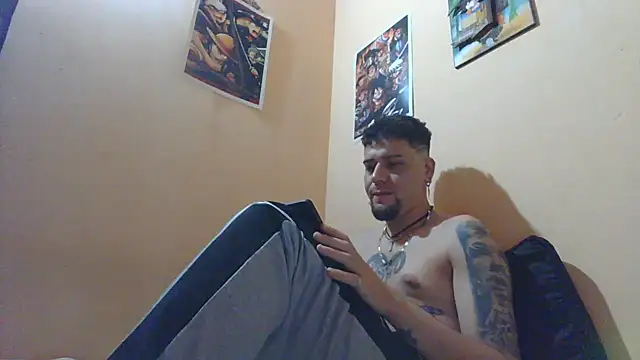 Snapshot of Juuaanp3 chatting on November 5, 12:10 am Juuaanp3 online show from November 5, 12:10 am