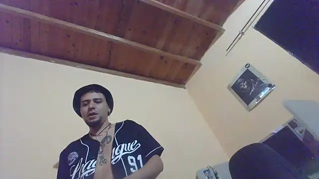 Snapshot of Juuaanp3 chatting on November 5, 11:16 pm Juuaanp3 online show from November 5, 11:16 pm