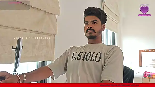 Snapshot of mrbuddy85 chatting on October 7, 8:22 am mrbuddy85 online show from October 7, 8:22 am