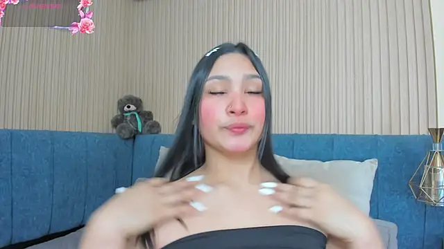 angel ponce online show from June 8, 7:14 pm
