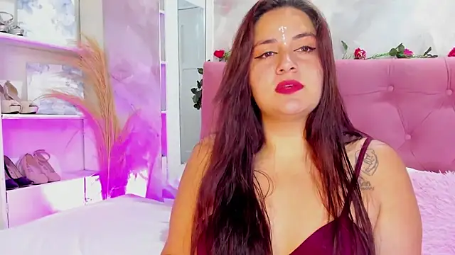 Victoria Guzman online show from November 1, 11:12 am