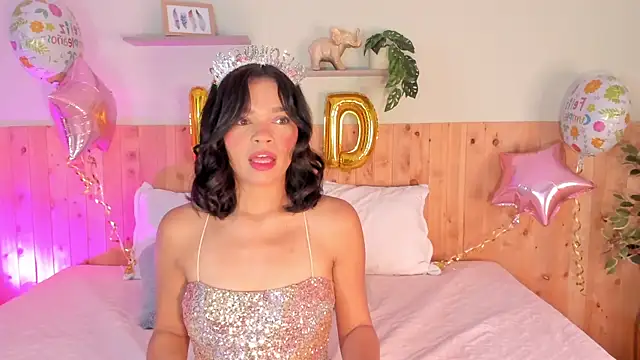 Snapshot of CloehSmiith chatting on November 15, 12:02 pm CloehSmiith online show from November 15, 12:02 pm