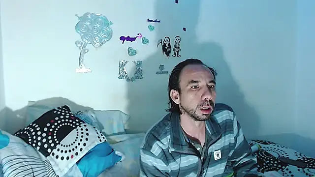 EvaHarryy online show from May 1, 3:00 am