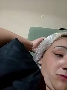 Snapshot of Samantha6767x chatting on February 8, 7:01 am Samantha6767x online show from February 8, 7:01 am