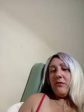 Snapshot of Samantha6767x chatting on March 12, 10:27 pm Samantha6767x online show from March 12, 10:27 pm