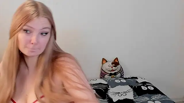 Snapshot of Leotorneo chatting on October 15, 4:45 am Leotorneo online show from October 15, 4:45 am