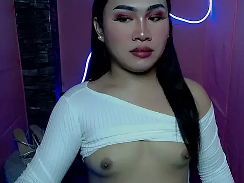 Snapshot of pretty_lassy chatting on November 10, 6:18 pm pretty lassy online show from November 10, 6:18 pm