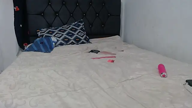 Snapshot of Angeliicaxx chatting on September 30, 4:17 am Angeliicaxx online show from September 30, 4:17 am