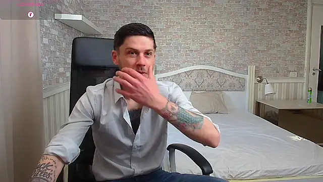 JonahShaw online show from May 4, 4:30 am