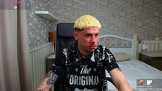 JonahShaw online show from May 9, 4:28 am