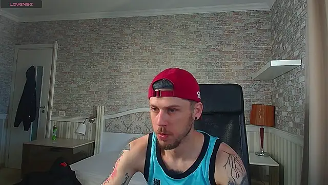 JonahShaw online show from May 27, 4:53 am