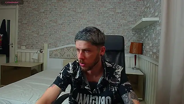 JonahShaw online show from June 12, 3:49 am