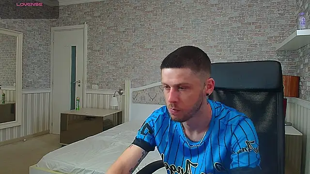 JonahShaw online show from June 23, 4:10 am