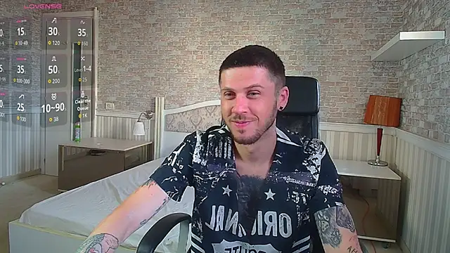 JonahShaw online show from July 5, 4:19 am