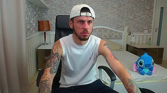 JonahShaw online show from July 18, 4:49 am