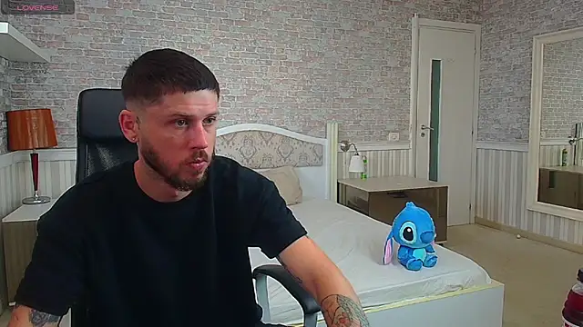 JonahShaw online show from July 28, 4:41 am