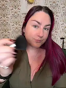 Snapshot of Lacey-BBW chatting on October 6, 9:01 pm Lacey-BBW online show from October 6, 9:01 pm