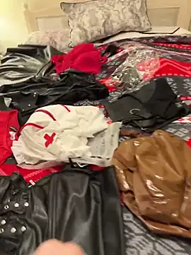 Snapshot of Lacey-BBW chatting on October 27, 6:23 pm Lacey-BBW online show from October 27, 6:23 pm