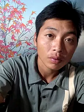 Snapshot of LuPhungg chatting on September 23, 2:36 am LuPhungg online show from September 23, 2:36 am