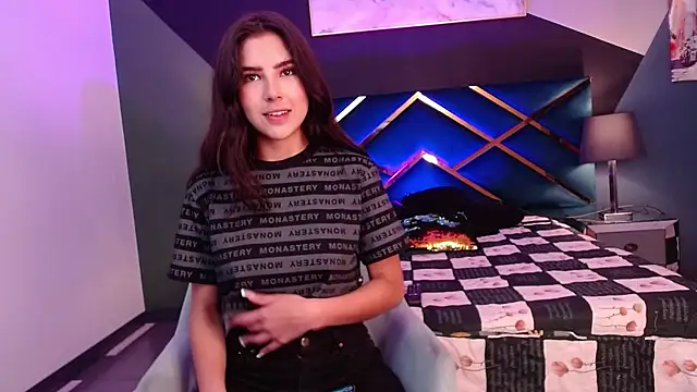 Coralgh  online show from January 10, 8:10 pm