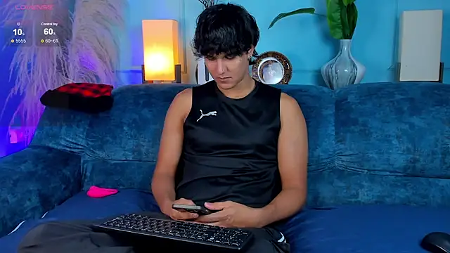 Leo Savage  online show from December 19, 3:46 am