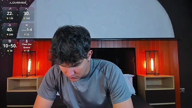 Leo Savage  online show from May 11, 4:29 am