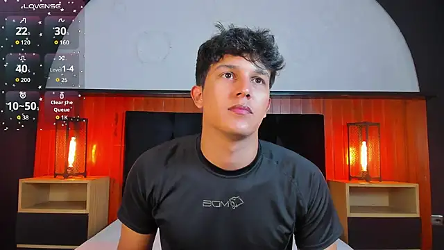 Leo Savage  online show from May 12, 4:31 am