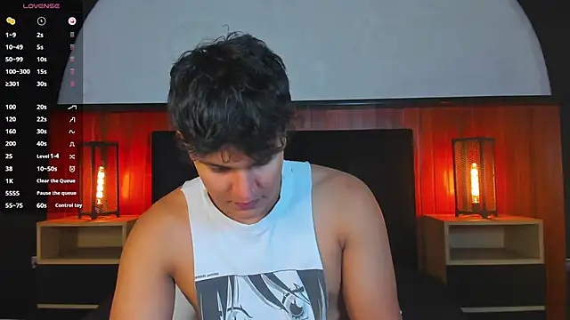 Leo Savage  online show from June 3, 4:15 am
