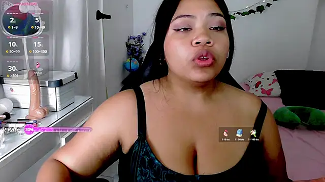 Snapshot of Juicy_elenxx chatting on July 31, 5:07 am Juicy elenxx online show from July 31, 5:07 am