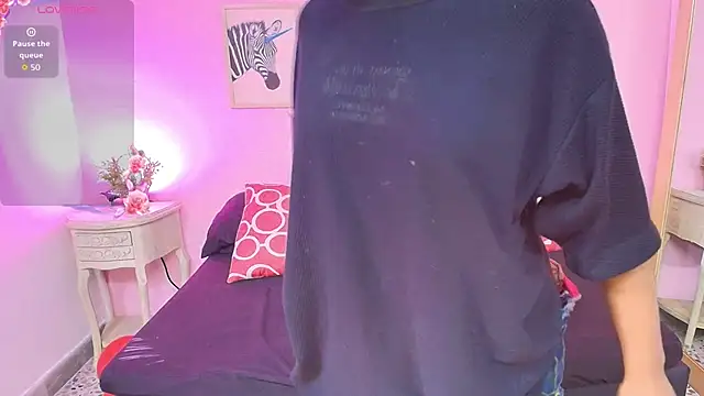 Snapshot of Nahomi_Rivera chatting on September 13, 12:49 pm Nahomi Rivera online show from September 13, 12:49 pm