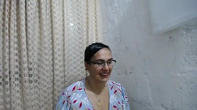 gabbyparker  online show from November 6, 7:53 am