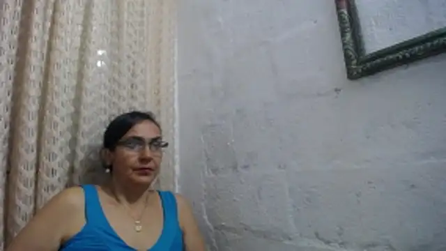 gabbyparker  online show from March 1, 9:22 am