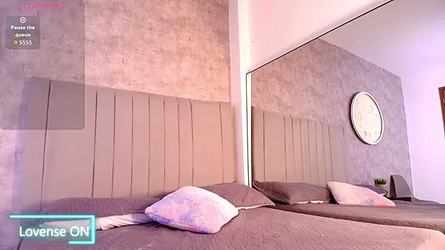 Snapshot of karla-ruiz chatting on September 28, 1:00 am karla-ruiz online show from September 28, 1:00 am