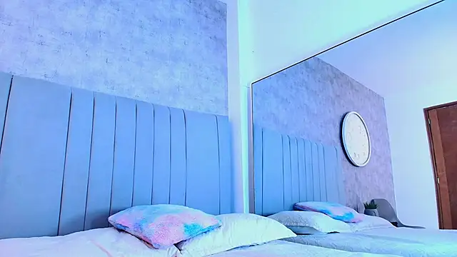 Snapshot of karla-ruiz chatting on October 24, 7:10 pm karla-ruiz online show from October 24, 7:10 pm