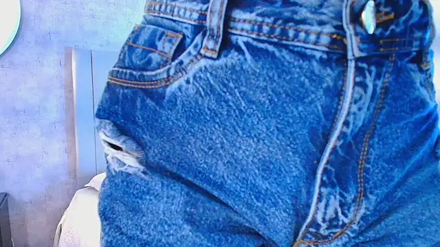 Snapshot of karla-ruiz chatting on November 9, 7:01 pm karla-ruiz online show from November 9, 7:01 pm