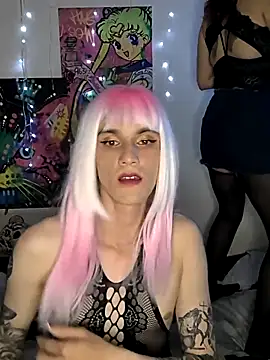 Snapshot of femdomroom chatting on May 8, 5:46 am femdomroom online show from May 8, 5:46 am