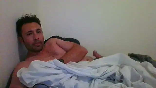 Snapshot of micgolf2025 chatting on October 18, 3:53 am micgolf2025 online show from October 18, 3:53 am