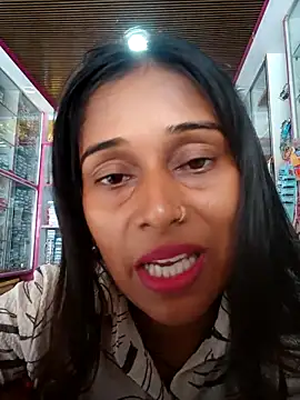 Snapshot of hotshreya69 chatting on September 18, 8:27 am hotshreya69 online show from September 18, 8:27 am