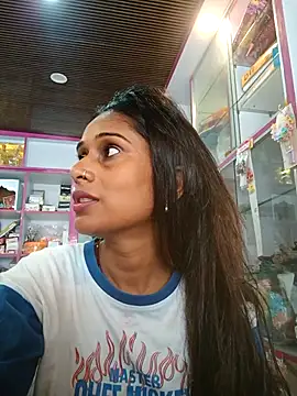 Snapshot of hotshreya69 chatting on September 19, 7:21 am hotshreya69 online show from September 19, 7:21 am