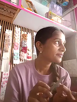 Snapshot of hotshreya69 chatting on September 23, 6:05 am hotshreya69 online show from September 23, 6:05 am