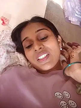 Snapshot of hotshreya69 chatting on October 8, 8:23 am hotshreya69 online show from October 8, 8:23 am