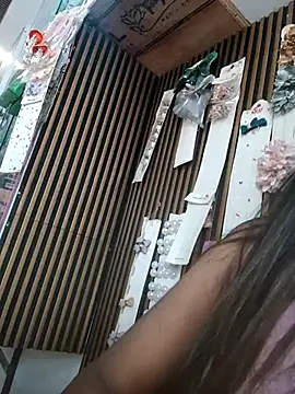 hotshreya69 online show from November 5, 9:09 am